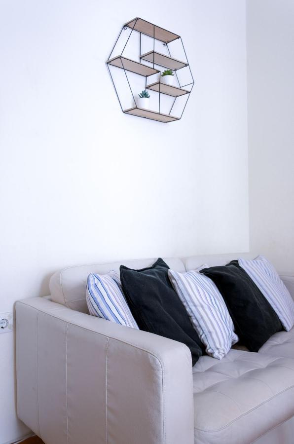 Beautiful 2Bd Apartment Near Historic Center Of Atena Exterior foto